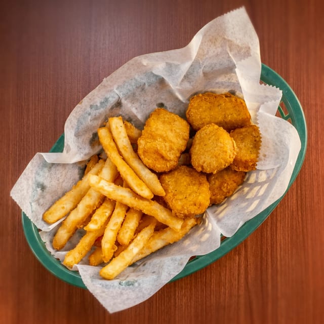 Kids Chicken Nuggets.